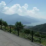 Panoramic Apartment Gravedona